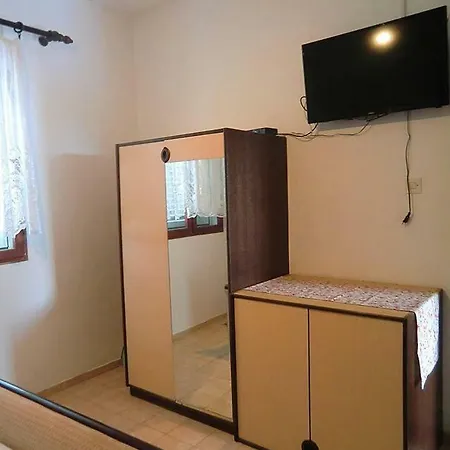 Mirca 262c Apartman Loviste